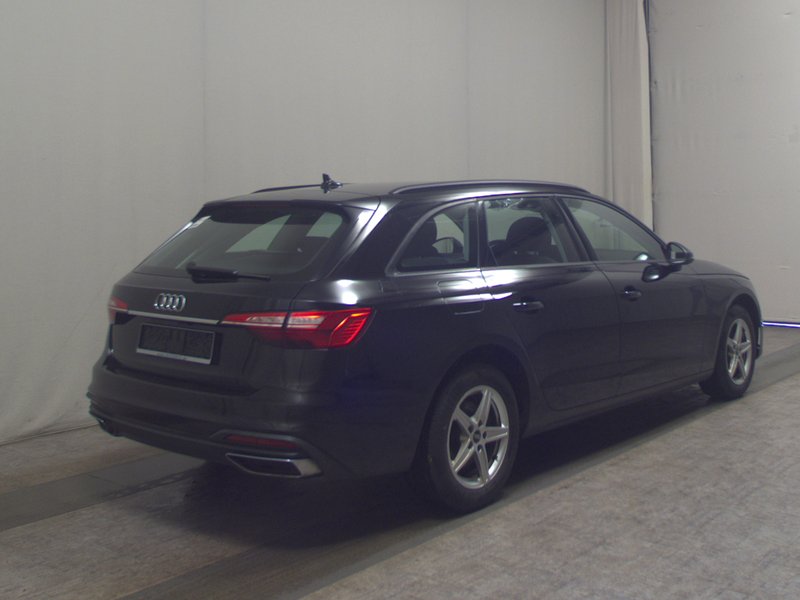 Audi A4 Avant 35 TDI automatik • koža • LED — 4