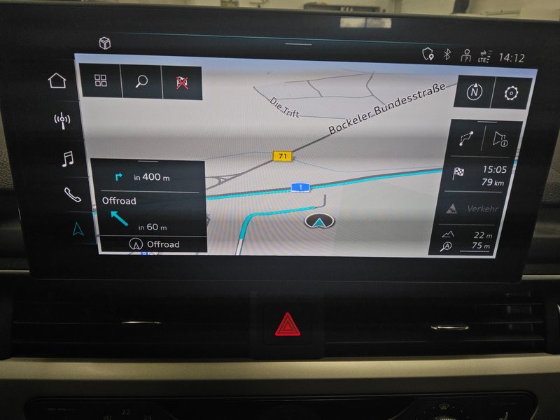 Audi A4 Avant 35 TDI automatik • koža • LED — 7