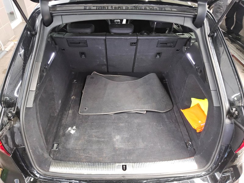 Audi A4 Avant 50 TDI quattro automatik S line • 360° kamera • ACC — 12