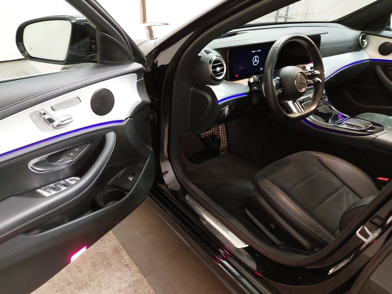 Mercedes-Benz E 300 de 4MATIC karavan automatik AMG Line • ACC • zračno ogibanje — 9