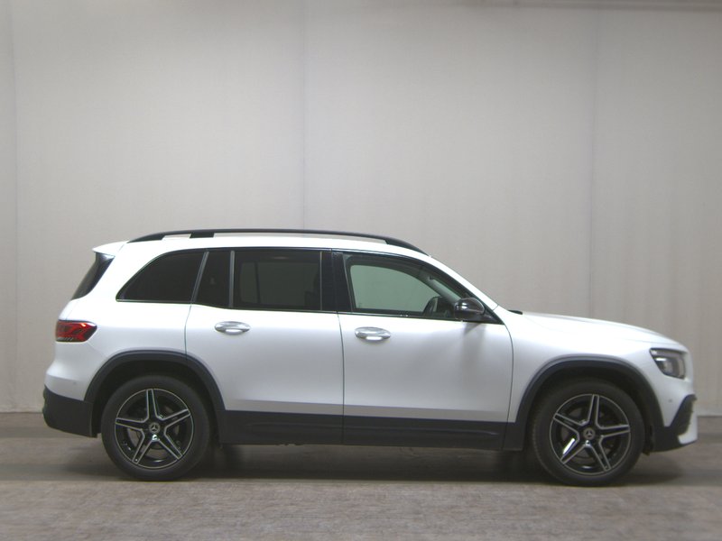 Mercedes-Benz GLB 200 d automatik AMG Line • ACC • digitalni instrumenti