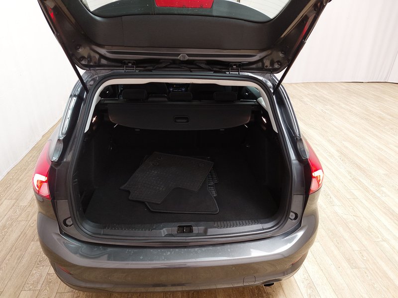 Ford Focus Turnier 1.5 EcoBlue automatik Titanium • bežično punjenje • Full LED — 16