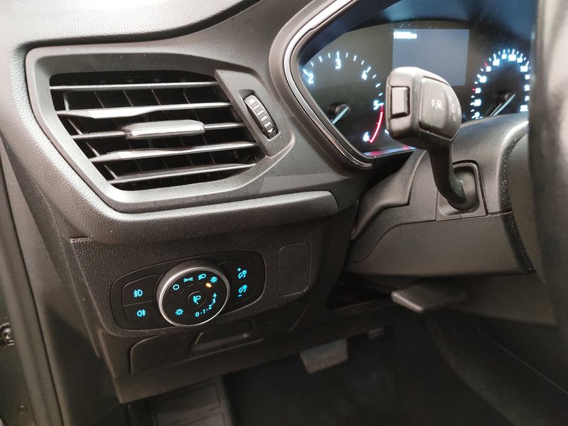 Ford Focus Turnier 1.5 EcoBlue automatik Titanium • bežično punjenje • Full LED — 7