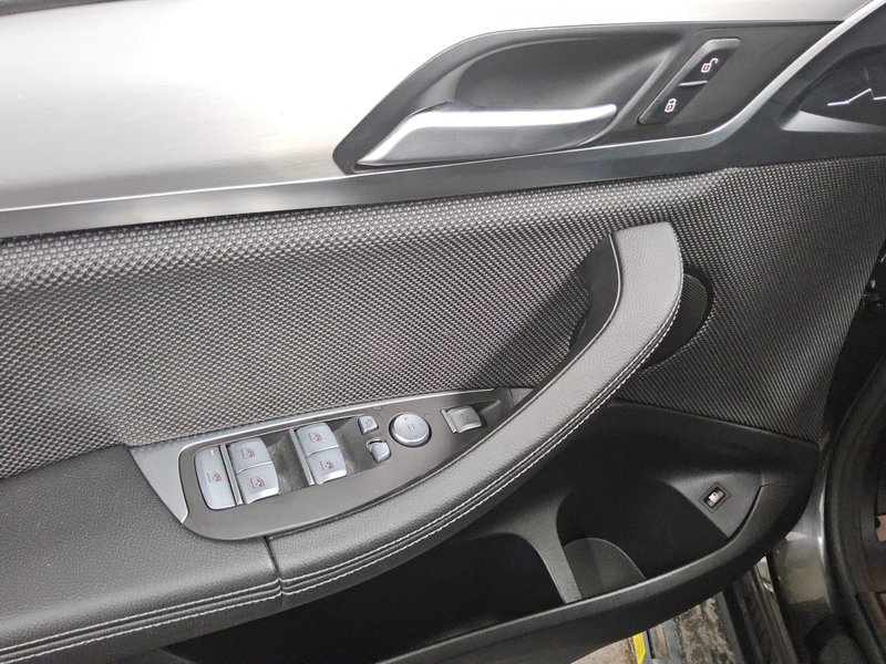 BMW X3 xDrive30e automatik Advantage • Full LED • digitalni instrumenti — 10