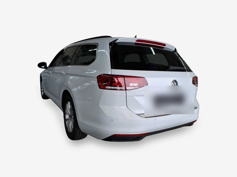 Volkswagen Passat Variant 2.0 TDI automatik Business • ACC • AHK — 3