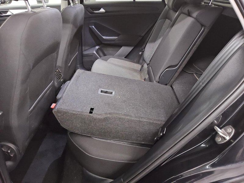 Volkswagen T-Roc 2.0 TDI automatik Move • ACC • Full LED — 13