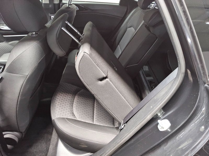 Kia cee'd 1.6 CRDI Spirit automatik • ACC • AHK — 12