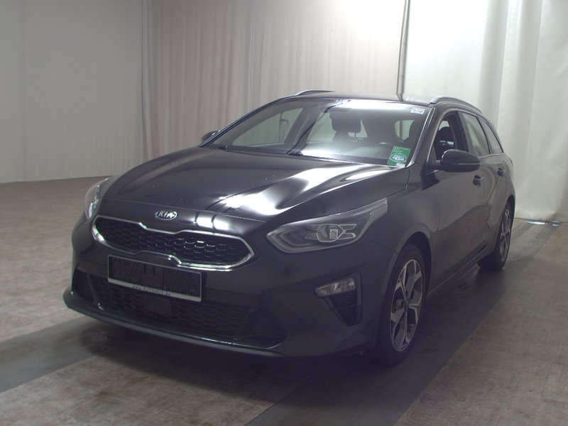 Kia cee'd 1.6 CRDI Spirit automatik • ACC • AHK — 2