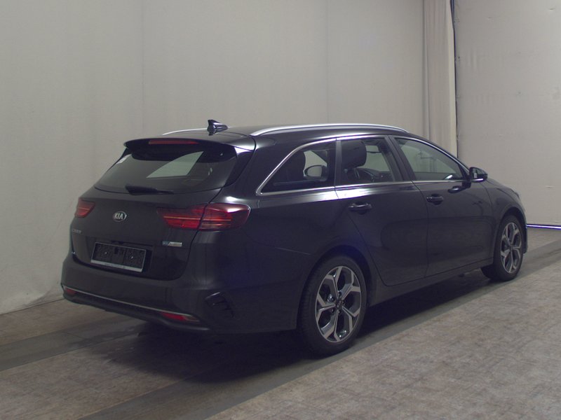 Kia cee'd 1.6 CRDI Spirit automatik • ACC • AHK — 4