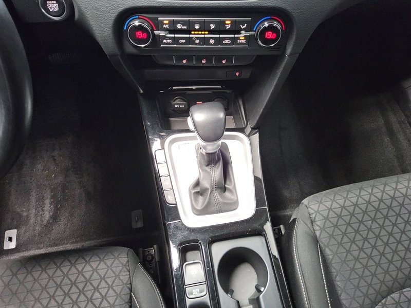 Kia cee'd 1.6 CRDI Spirit automatik • ACC • AHK — 6