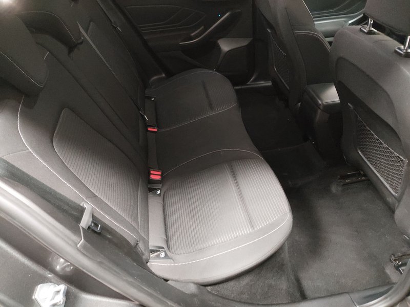 Ford Focus Turnier 1.5 automatik EB Titanium • LED • navigacija — 12