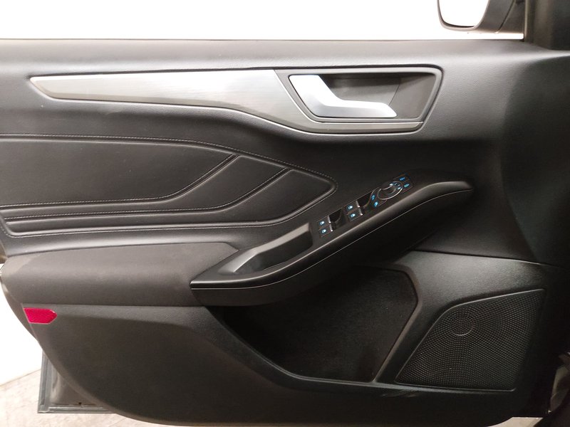 Ford Focus Turnier 1.5 automatik EB Titanium • LED • navigacija — 5