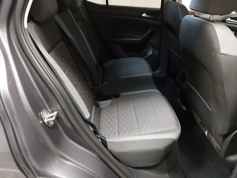 Volkswagen T-Cross 1.0 TSI R-Line automatik • ACC • Full LED — 12