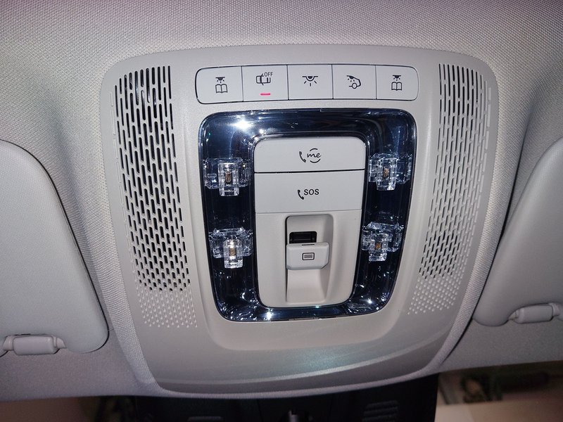 Mercedes-Benz EQA 250 Progressive • ACC • Full LED — 13