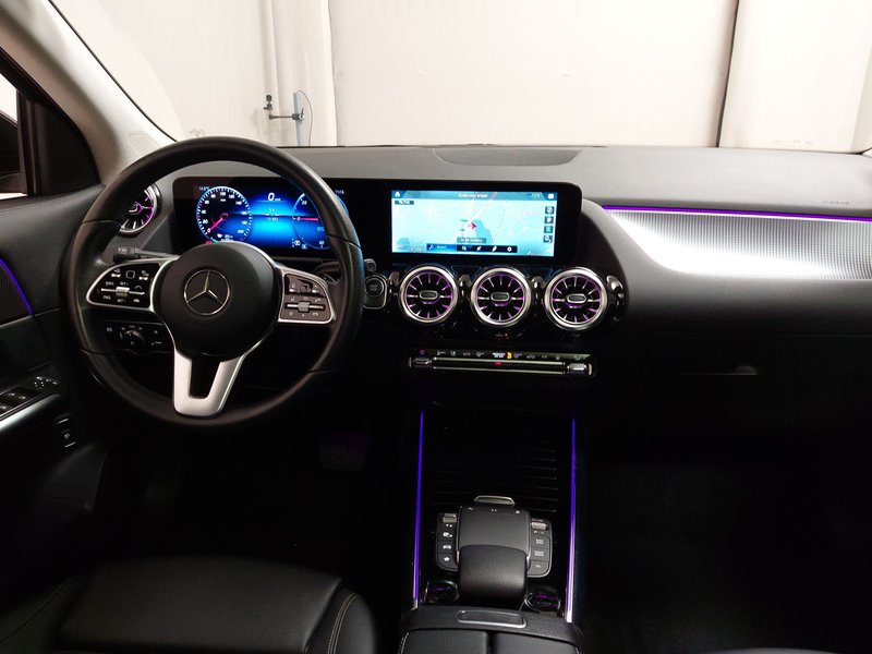 Mercedes-Benz EQA 250 Progressive • ACC • Full LED — 17
