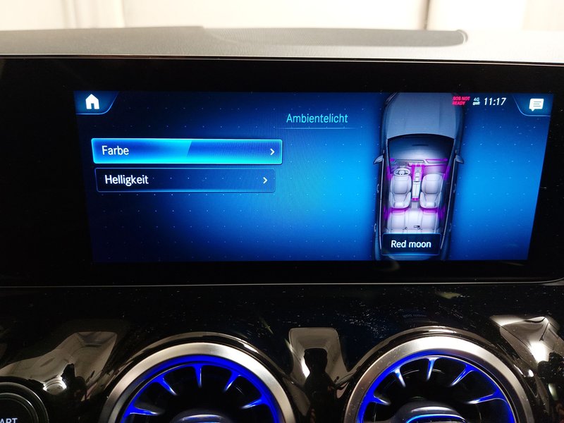 Mercedes-Benz EQA 250 Progressive • ACC • Full LED — 19