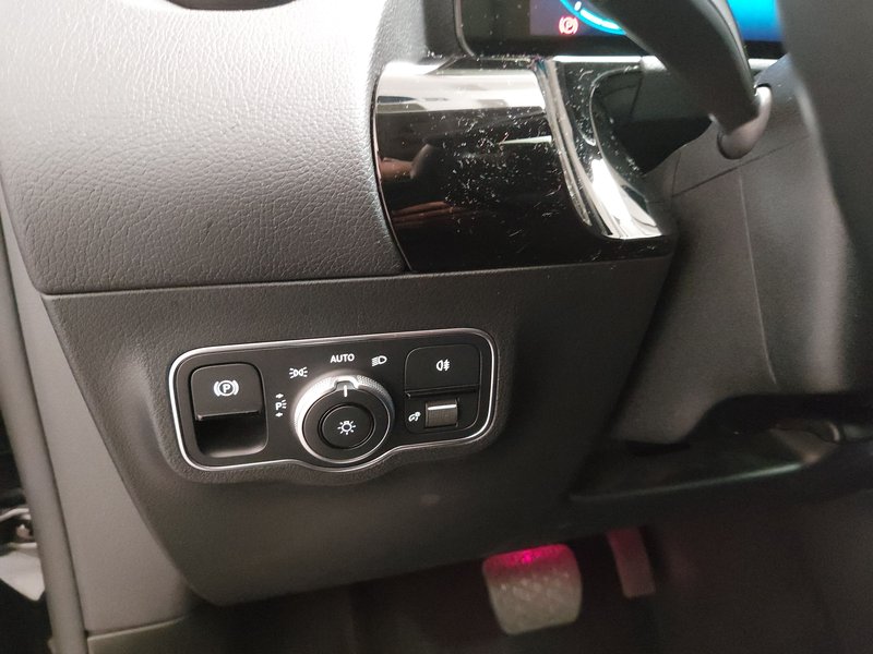Mercedes-Benz EQA 250 Progressive • ACC • Full LED — 7