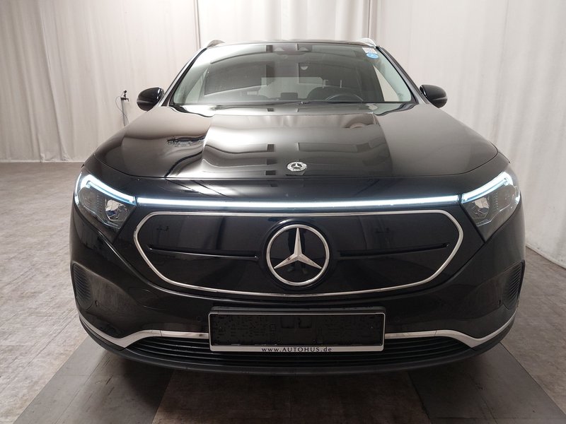 Mercedes-Benz EQA 250 Progressive • ACC • Full LED — 9