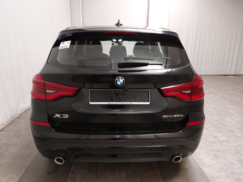 BMW X3 xDrive30e Advantage automatik • panorama • 360° kamera — 14
