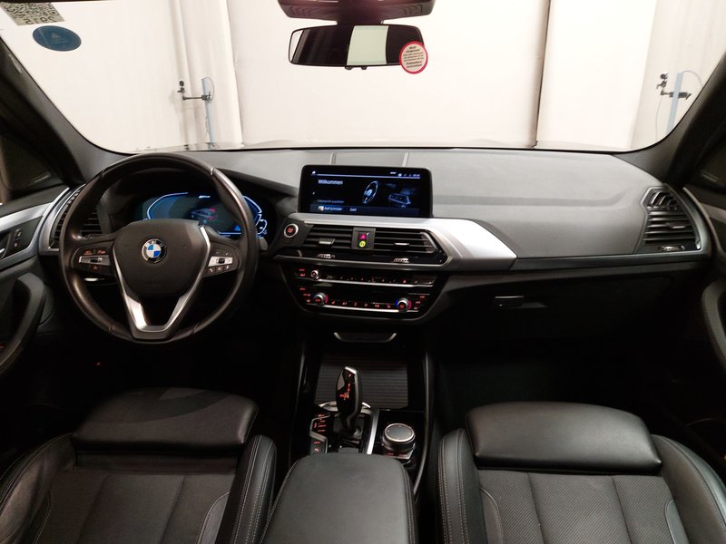 BMW X3 xDrive30e Advantage automatik • panorama • 360° kamera — 18