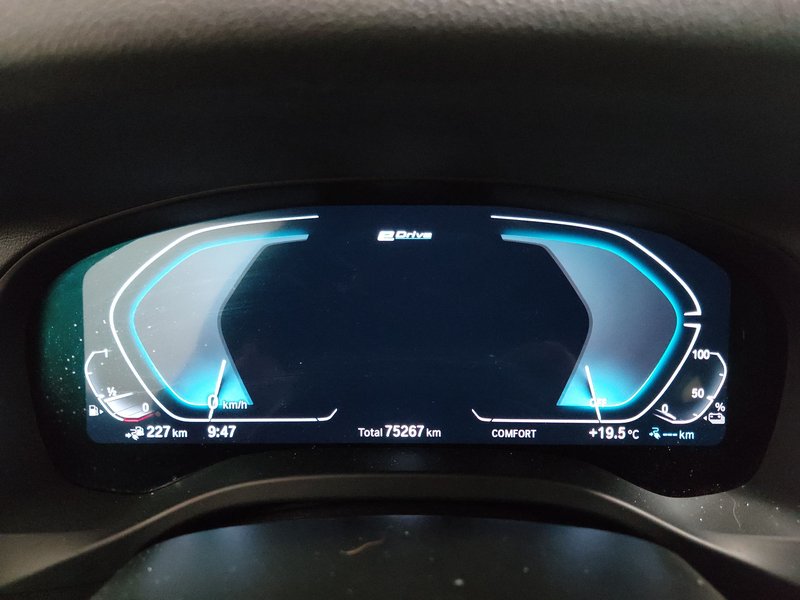 BMW X3 xDrive30e Advantage automatik • panorama • 360° kamera — 22