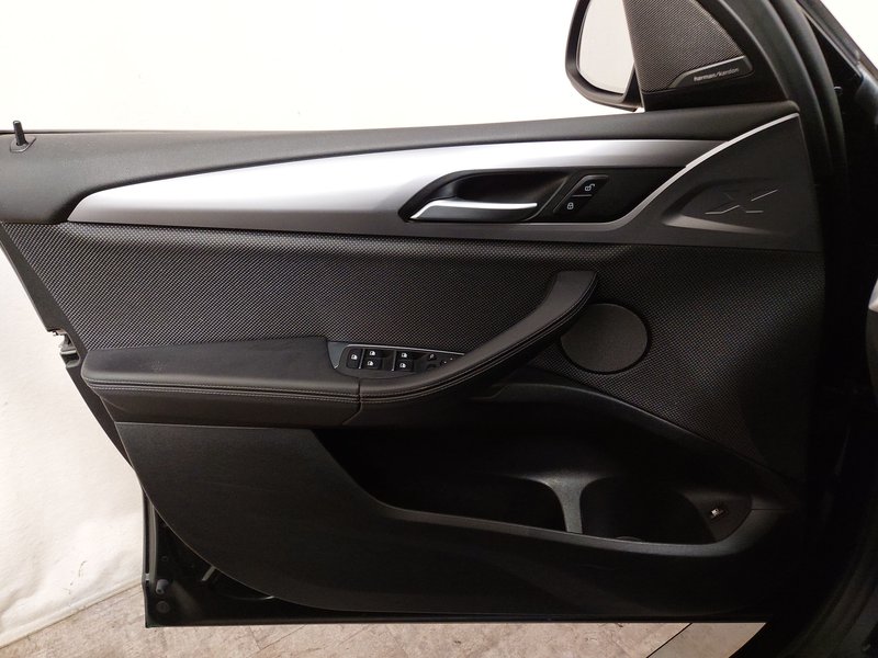 BMW X3 xDrive30e Advantage automatik • panorama • 360° kamera — 5