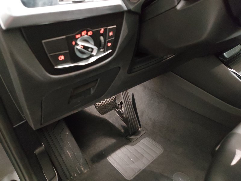 BMW X3 xDrive30e Advantage automatik • panorama • 360° kamera — 7