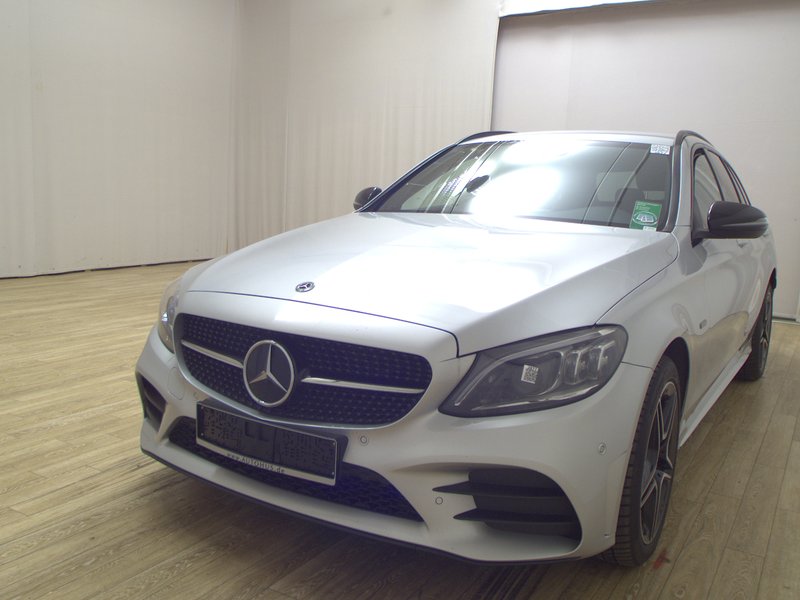 Mercedes-Benz C 300 de karavan automatik AMG Line • ACC • LED — 2