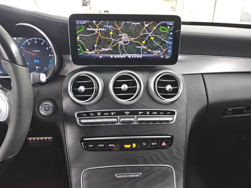 Mercedes-Benz C 300 de karavan automatik AMG Line • ACC • LED — 7
