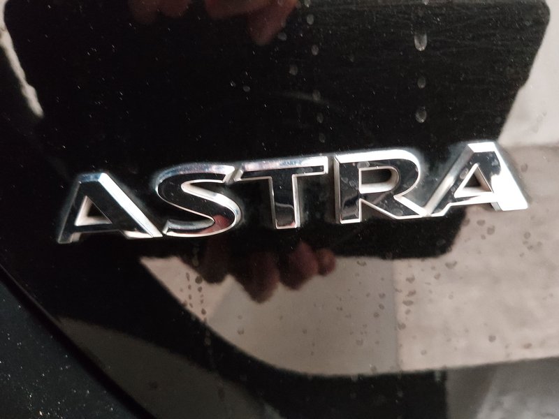 Opel Astra ST 1.4 TURBO Edition automatik • Full LED — 16