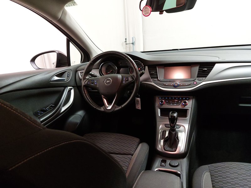 Opel Astra ST 1.4 TURBO Edition automatik • Full LED — 18