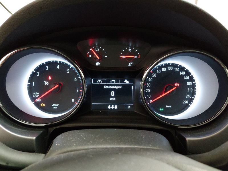 Opel Astra ST 1.4 TURBO Edition automatik • Full LED — 22