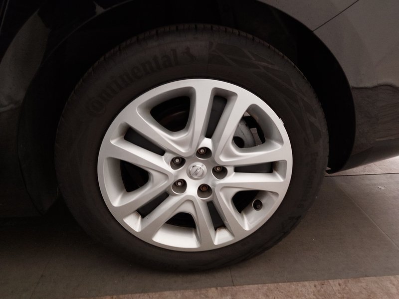 Opel Astra ST 1.4 TURBO Edition automatik • Full LED — 8