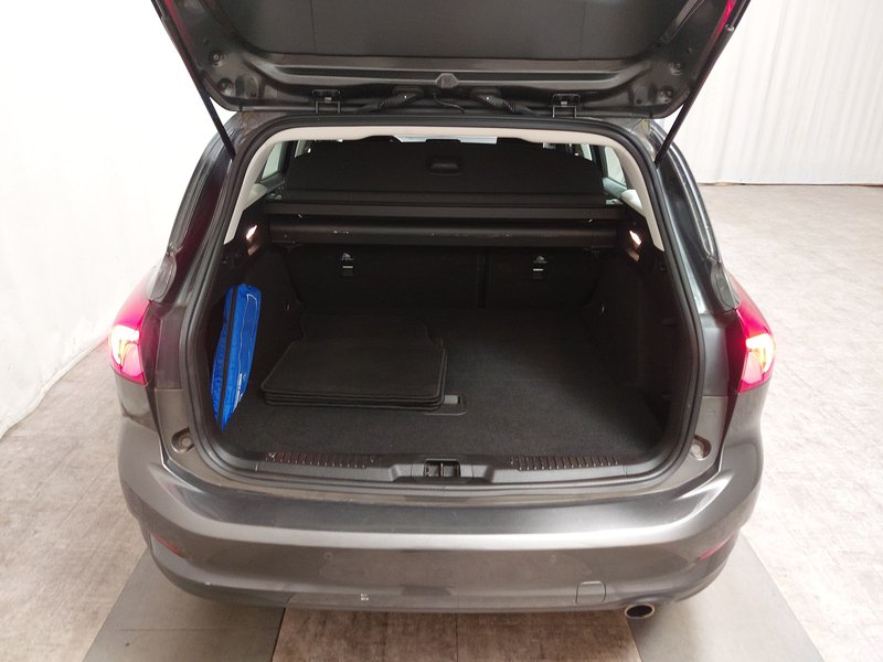 Ford Focus Turnier 1.5 EcoBlue automatik Titanium • bežično punjenje • Full LED — 15