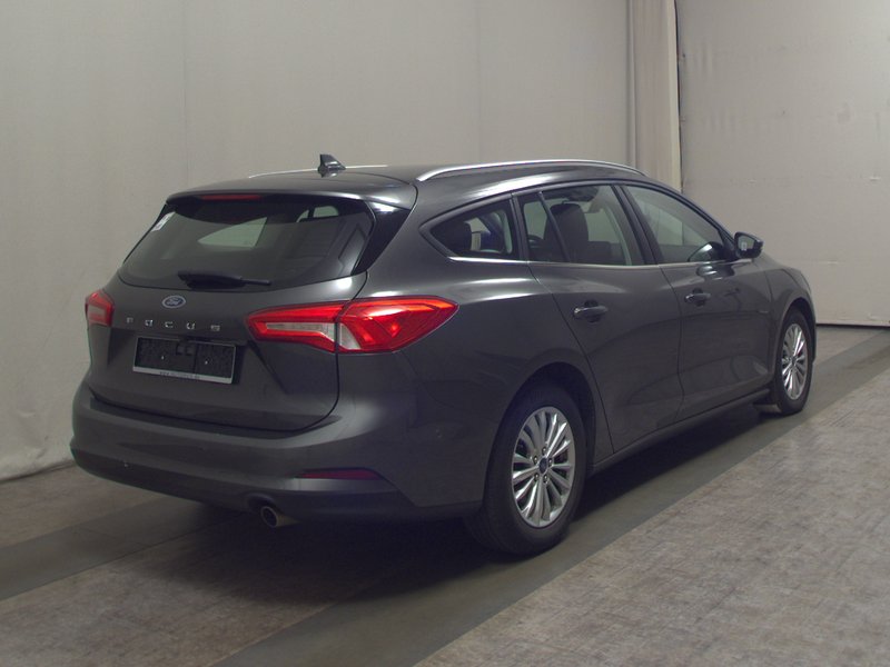 Ford Focus Turnier 1.5 EcoBlue automatik Titanium • bežično punjenje • Full LED — 4