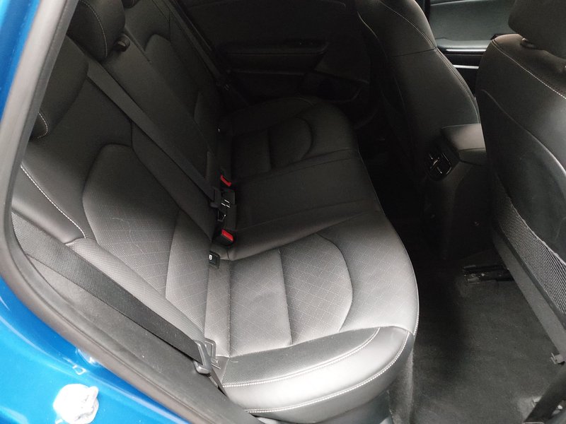 Kia cee'd 1.6 PHEV Platinum automatik • ACC • LED — 12