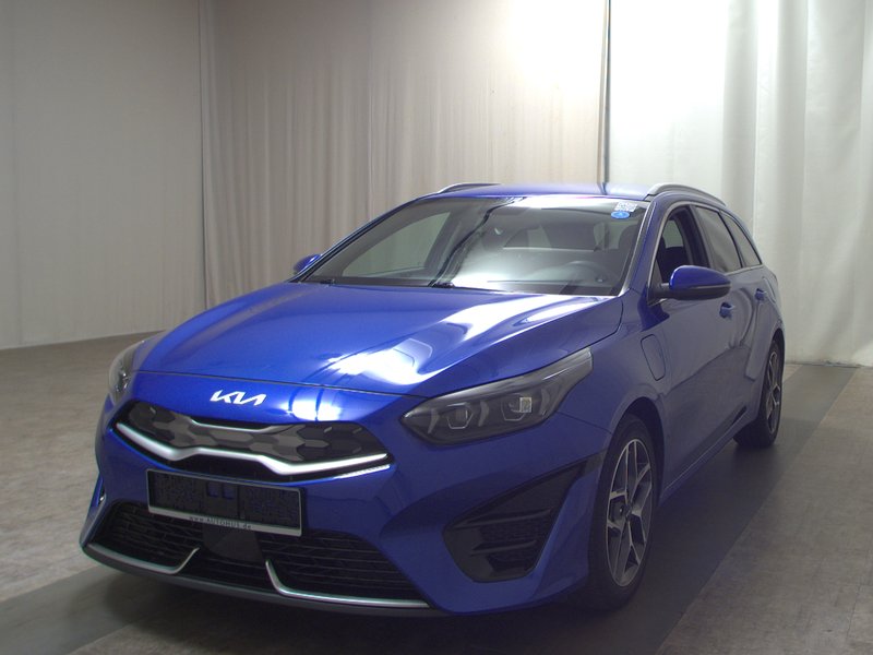 Kia cee'd 1.6 PHEV Platinum automatik • ACC • LED — 2