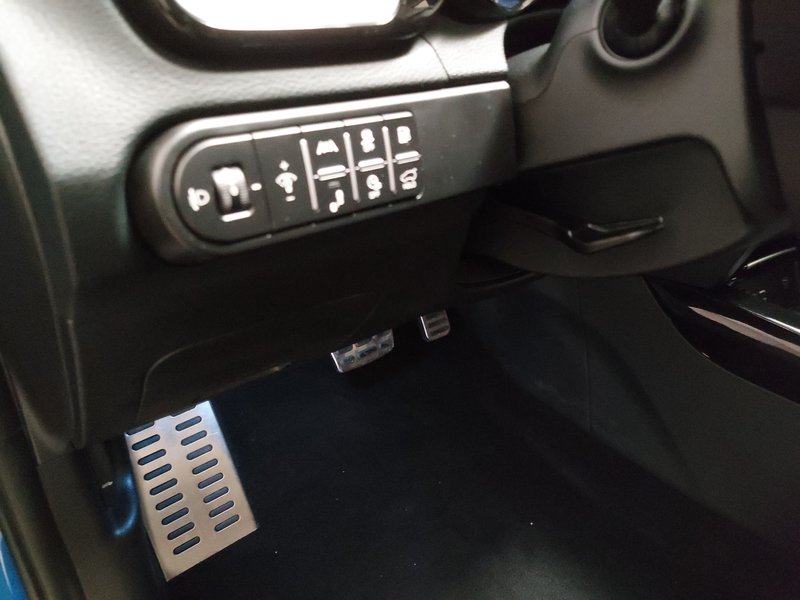 Kia cee'd 1.6 PHEV Platinum automatik • ACC • LED — 7
