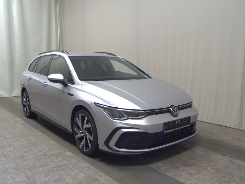 Volkswagen Golf 8 Variant 2.0 TDI automatik R-Line • ACC • Full LED — 3