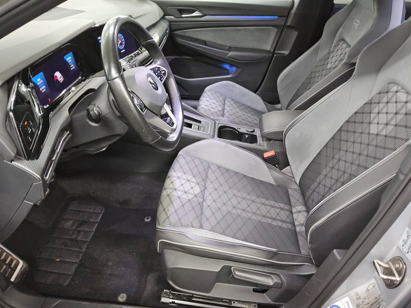 Volkswagen Golf 8 Variant 2.0 TDI automatik R-Line • ACC • Full LED — 9