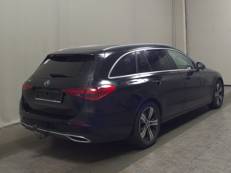 Mercedes-Benz C 220 d karavan Avantgarde automatik • ACC • AHK — 4