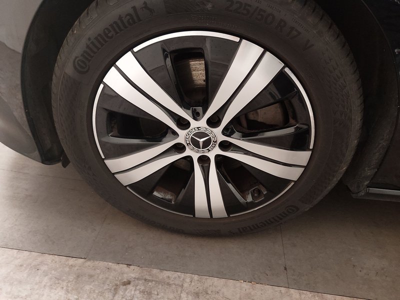 Mercedes-Benz C 220 d karavan Avantgarde automatik • ACC • AHK — 8