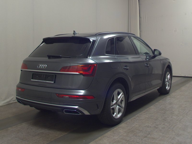 Audi Q5 35 TDI automatik S line • Full LED • Webasto — 4