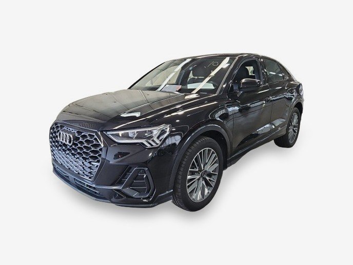 Audi Q3 45 TFSI automatik S line • Full LED • digitalni instrumenti