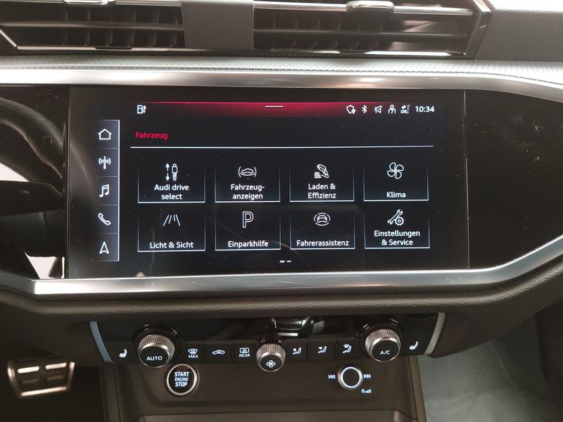 Audi Q3 45 TFSI automatik S line • Full LED • digitalni instrumenti — 20