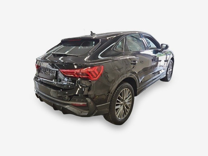 Audi Q3 45 TFSI automatik S line • Full LED • digitalni instrumenti — 3