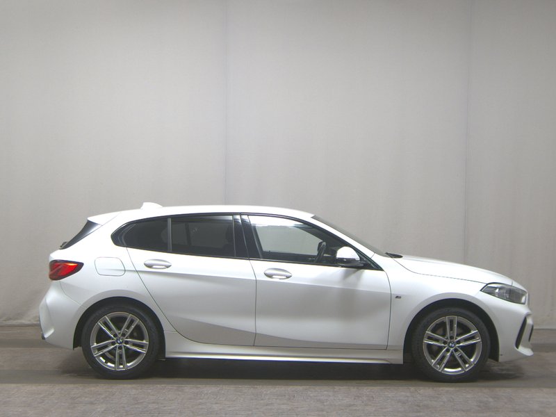 BMW 118d automatik M Sport • ACC • LED