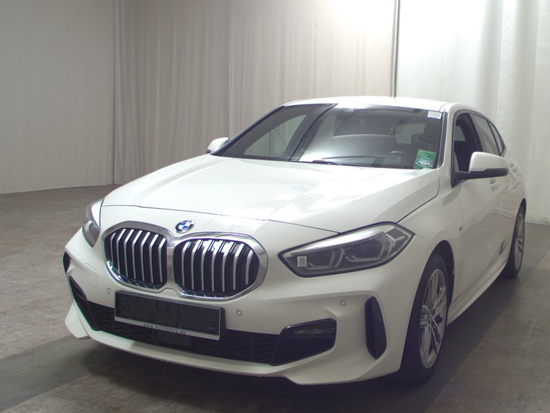 BMW 118d automatik M Sport • ACC • LED — 2