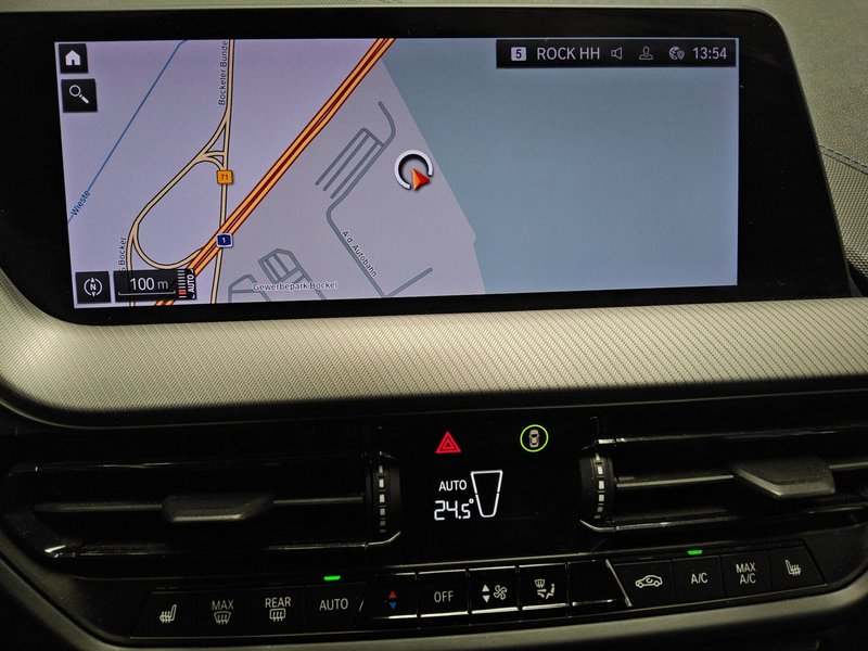 BMW 118d automatik M Sport • ACC • LED — 7