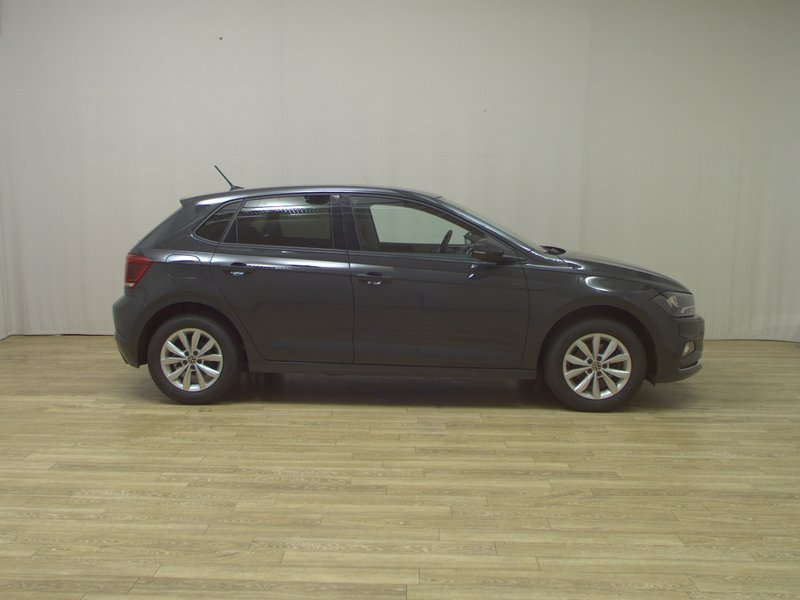 Volkswagen Polo 1.0 Style • navigacija • tempomat